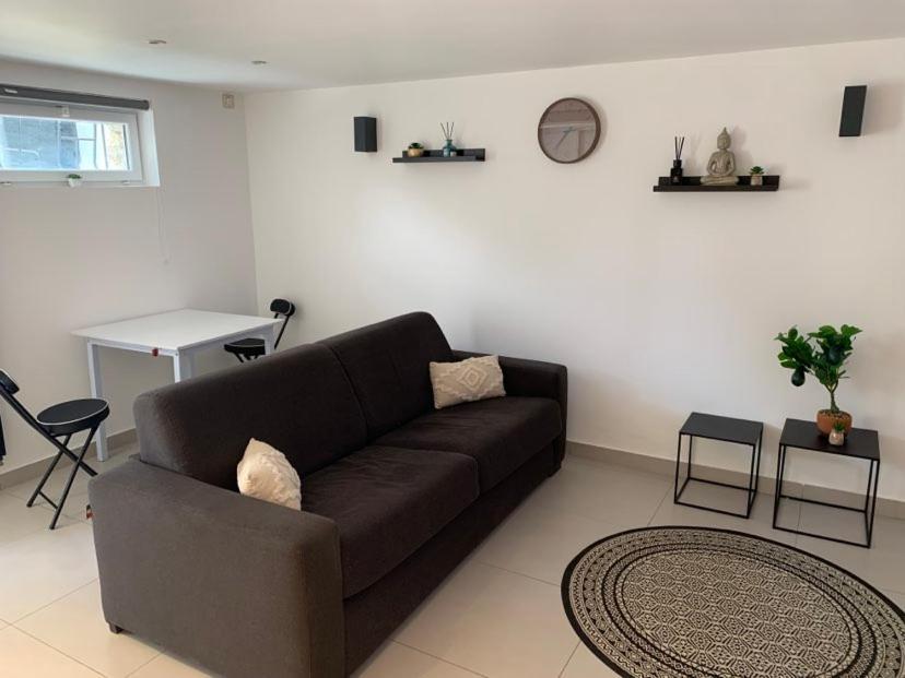 Auberge Appartement Ormesson Sur Marne / Sucy En Brie Exterior photo